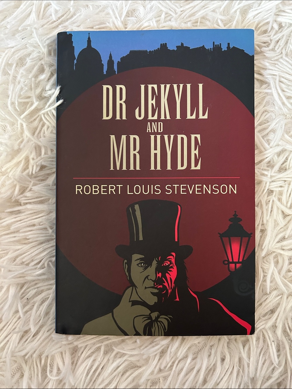 Dr Jekyll and Mr Hyde , and other stories by Robert Louis Stevenson